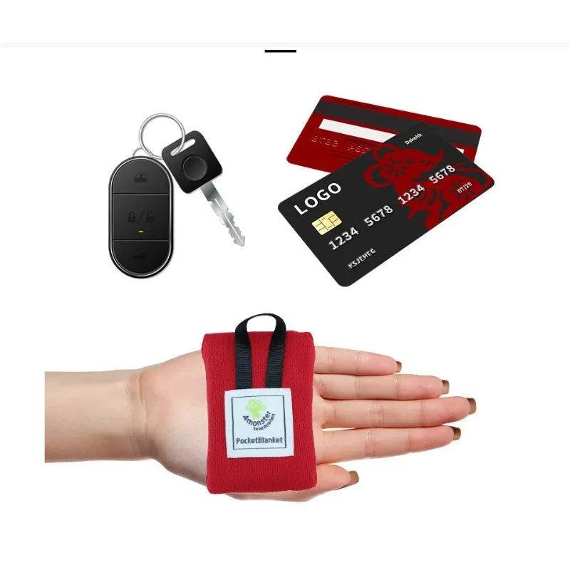 couverture poche rouge bleu pratique compacte imperméable pliante légère plage camping