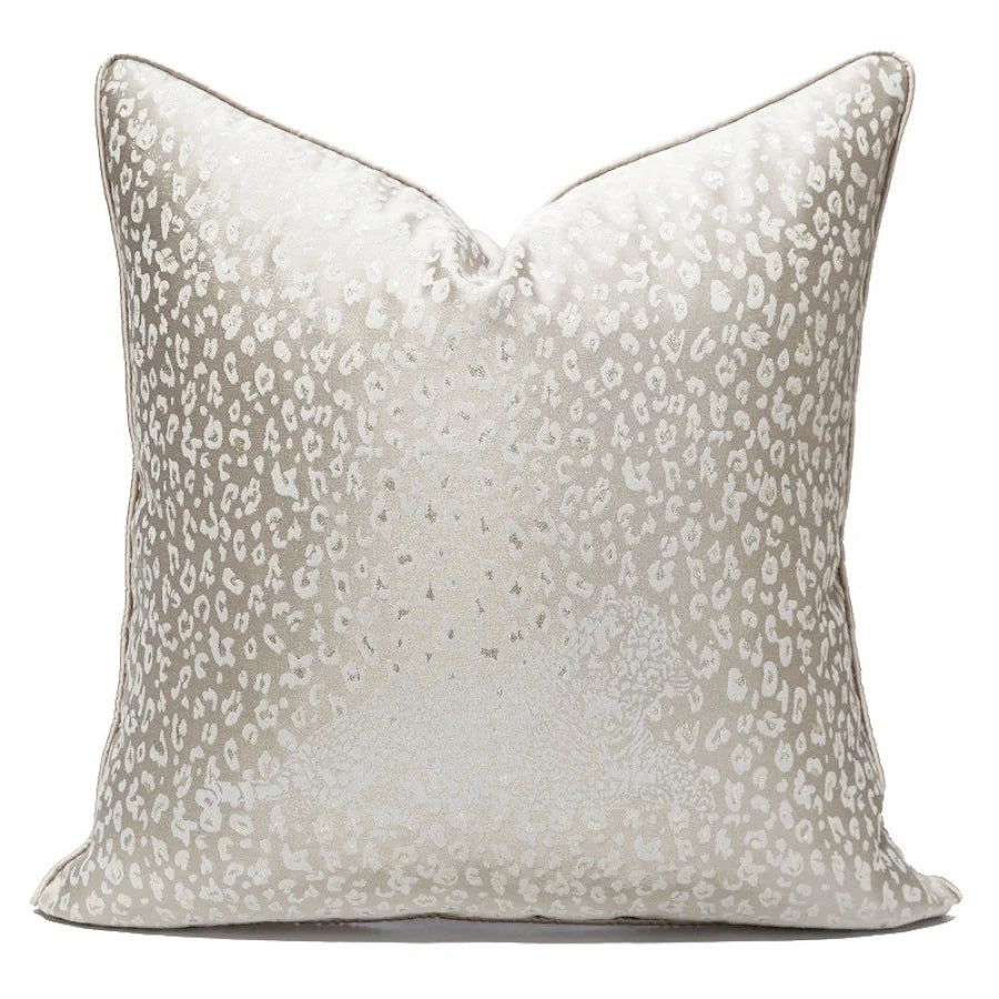 coussins carrés léopard orange beige décoration salon contemporain fixés adhésifs 30x50 45x45 50x50 cm