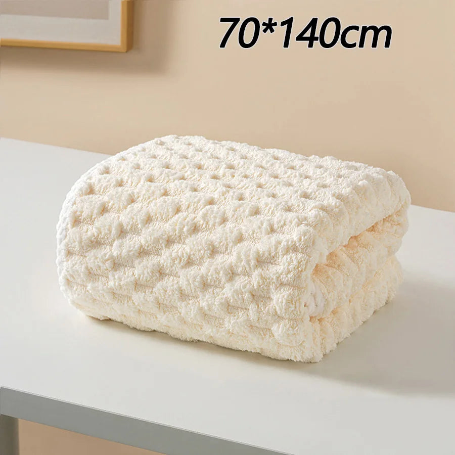 serviette bain moderne rose clair absorbante texture cotonnée motif géométrique douce séchage rapide