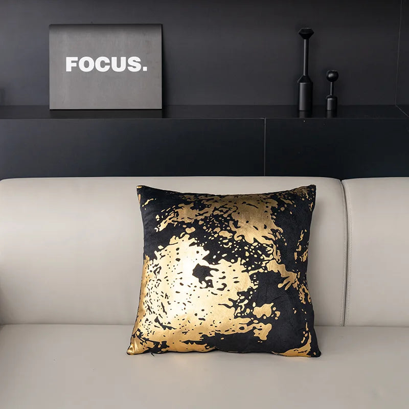 coussins décoratifs contemporains blanc doré motif abstrait non toxique respectueux environnement polyester opacité fixés