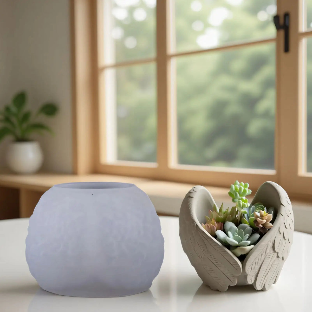 vases décoratifs ailes angeliques plumes motifs floraux moderne violet bleu gris rose blanc