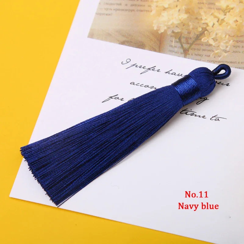 lot dix pompons soyeux anneau métallique décoration rideau couture bijoux artisanat