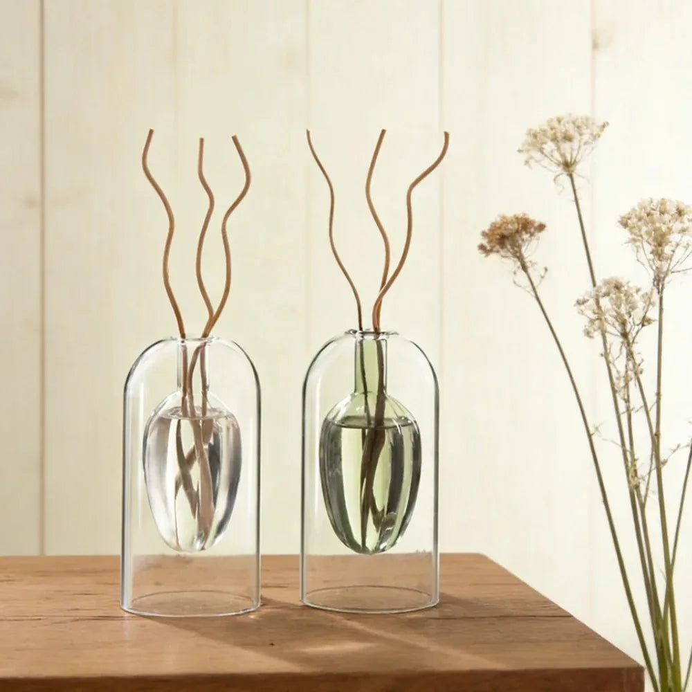vase verre transparent moderne bouteille diffuseur parfum aromathérapie décoration salon minimaliste