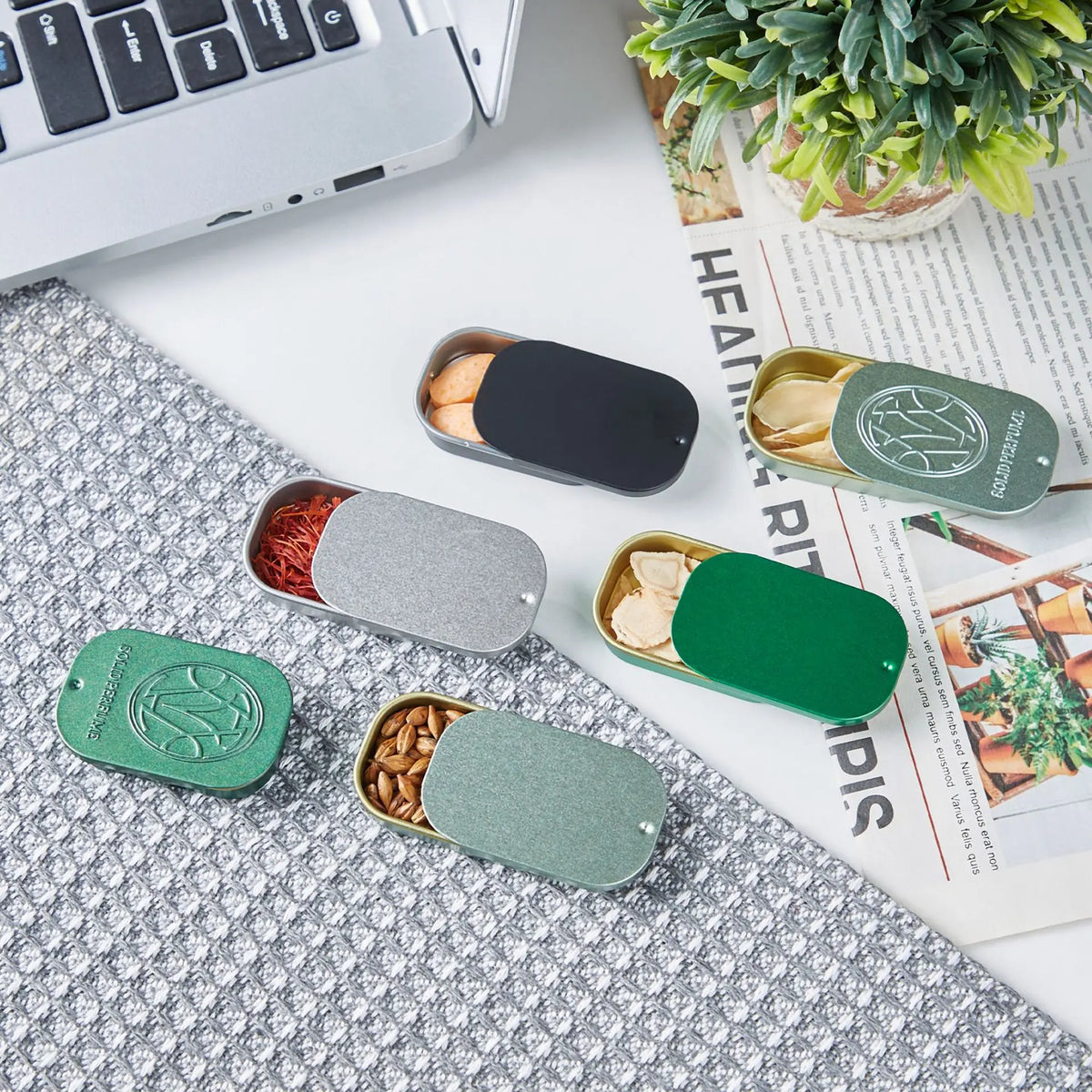boîtes métalliques rectangulaires réutilisables respectueuses l'environnement modernes fer vert gris noir mat opaques