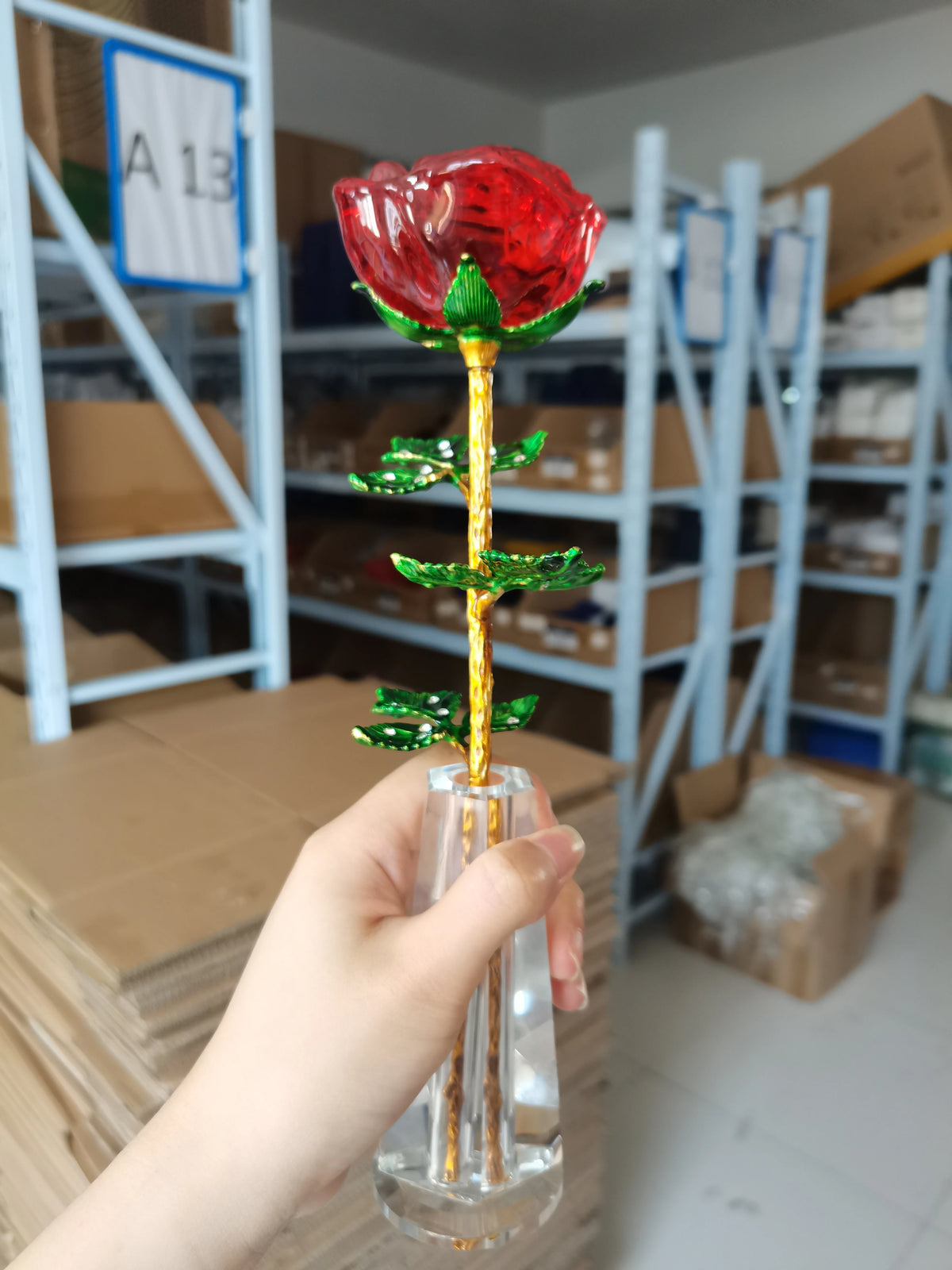 roses artificielles verre transparent vase doré décoration table saint valentin anniversaire cadeau romantique moderne