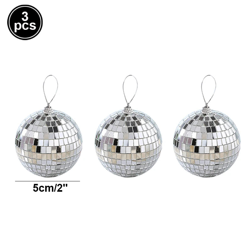 décoration fête disco boules miroirs nappes géométriques argentées dorées turquoises noires