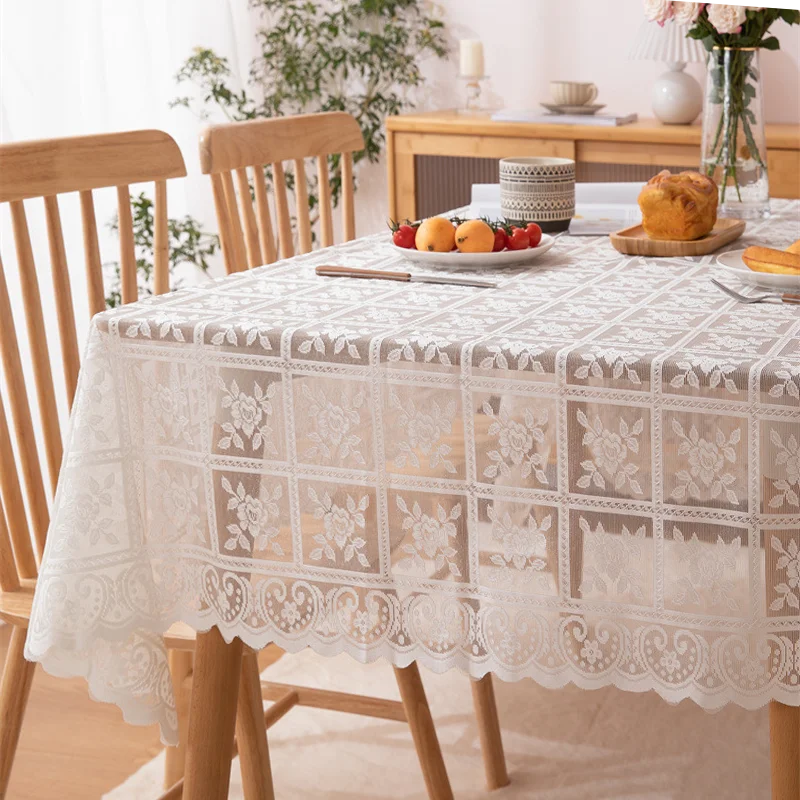 nappe brodée fleurs blanches beige dentelée mariage fête intérieure durable polyester