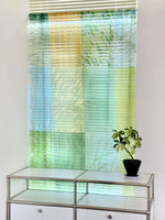 rideau semi transparent vert motif végétal aquarelle fenêtre intérieur décoration artistique nature