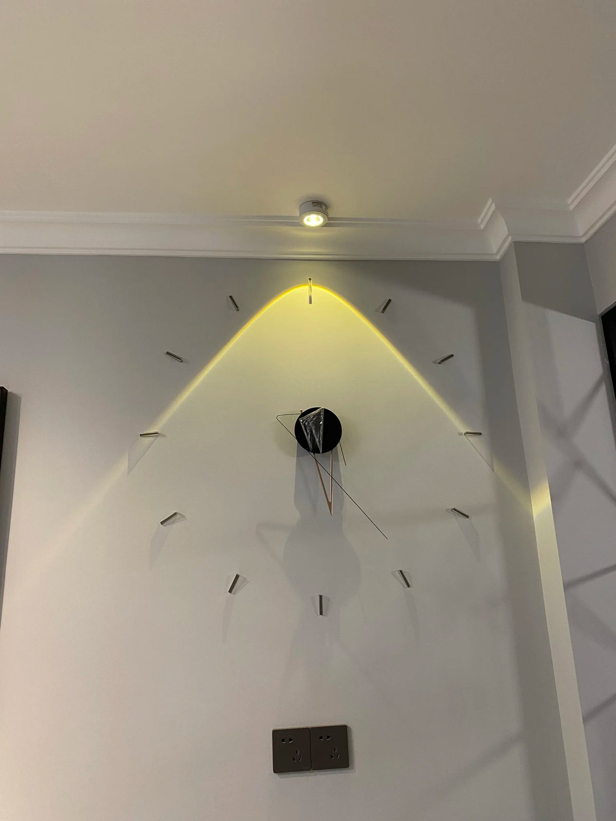 horloge murale minimaliste aiguille quartz face unique acrylique nature morte salon contemporain