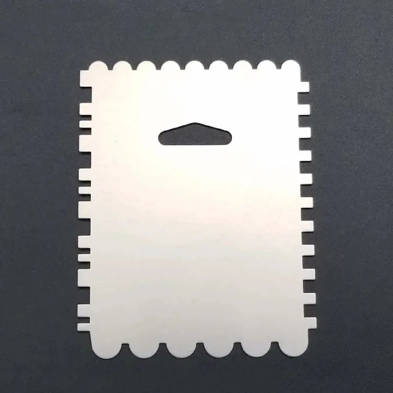 spatules pâtisserie métal blanc dentelé minimaliste ustensiles cuisine gâteau fondant glacage respectueux environnement