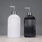 distributeur savon liquide noir blanc rayures moderne réutilisable salle bain cuisine pompe pression