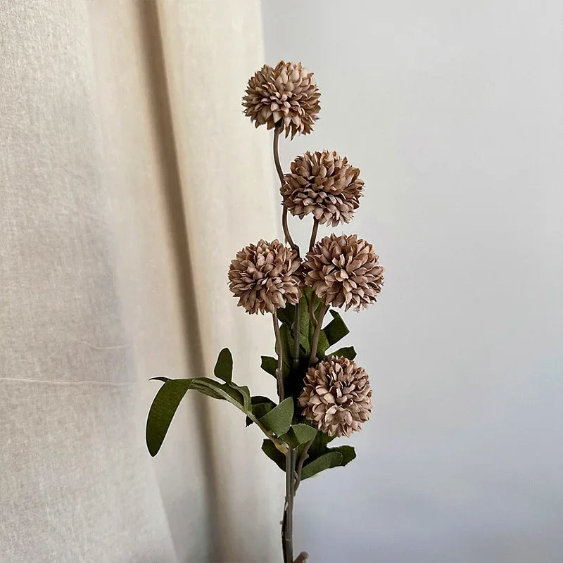 décoration intérieure bouquet dandelions artificiels 50cm couleurs automnales vase céramique blanc