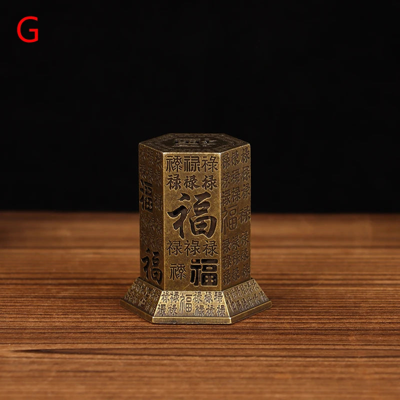 décoration intérieure artisanale bougies dorées motifs floraux lettres chinoises boîte rangement traditionnel