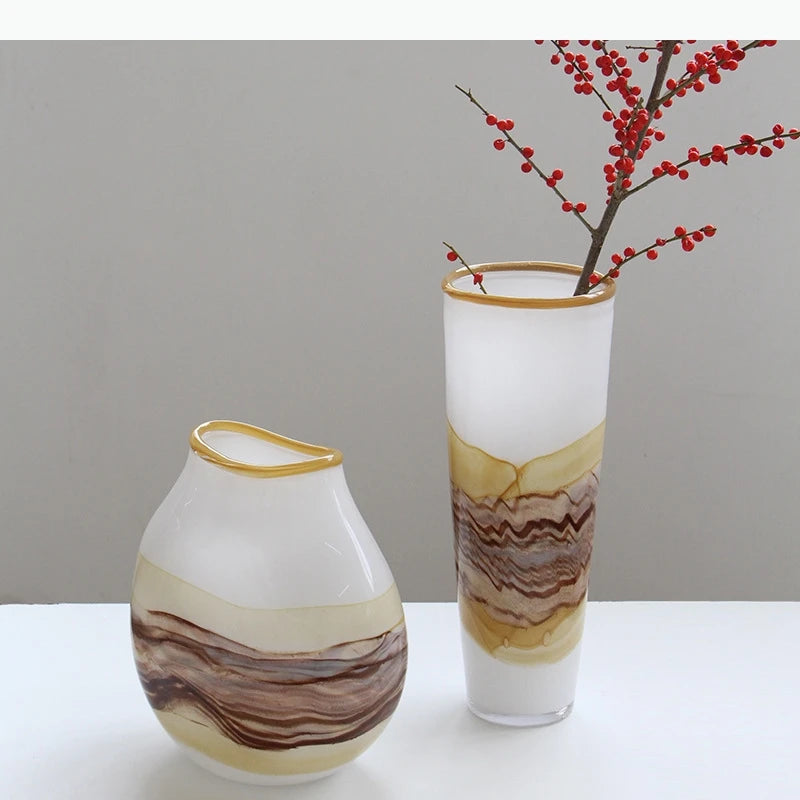 vase verre ondulé moderne motifs naturels couleurs blanc marron jaune rouge