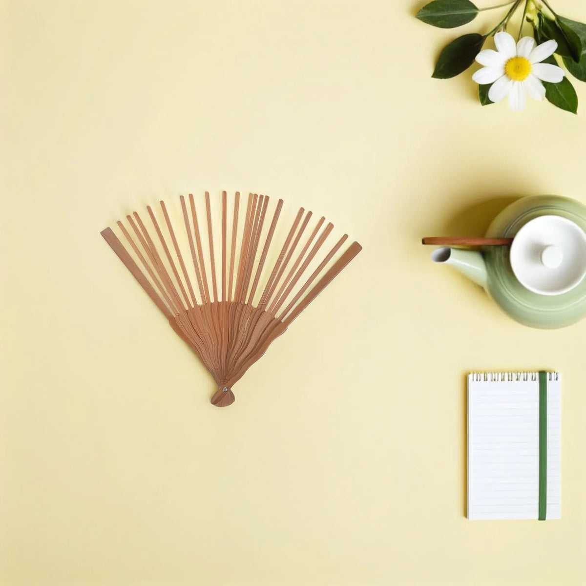 diy éventail bois pliant cadre main marron rayures classique artisanal kit fabrication