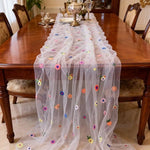nappe tulle brodée fleurs multicolores transparent romantique décoration table mur chambre salon