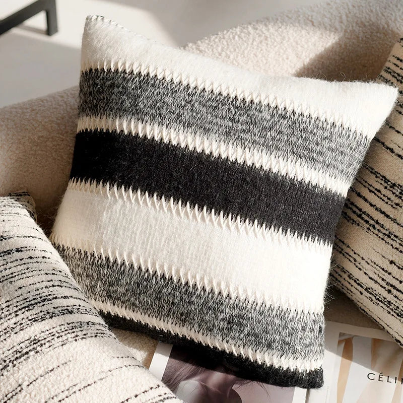 housse coussin carré plaid géométrique blanc noir contemporain amovible lavable