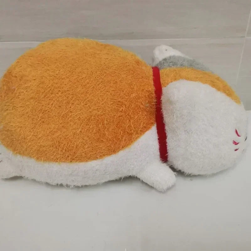 oreiller peluche chaton sourire blanc orange gris rose yeux fermés cartoon mignon joues rouges