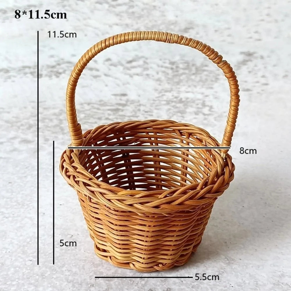 panier tressé marron clair poignée utilisation multiple réutilisable traditionnel maison fleurs rangement