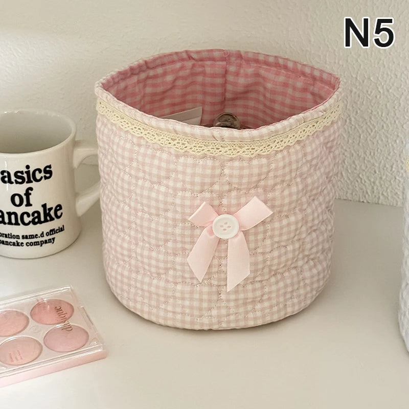 panier rangement vintage rose clair gris bleu carreaux rayures floral doux jouets accessoires chambre