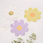 assiettes jetables fleurs dorées blanc vert jaune rose violet moderne fête enfants