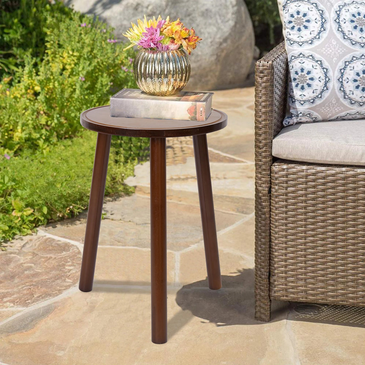 table basse moderne bois marron foncé texture naturelle pieds assemblage vis