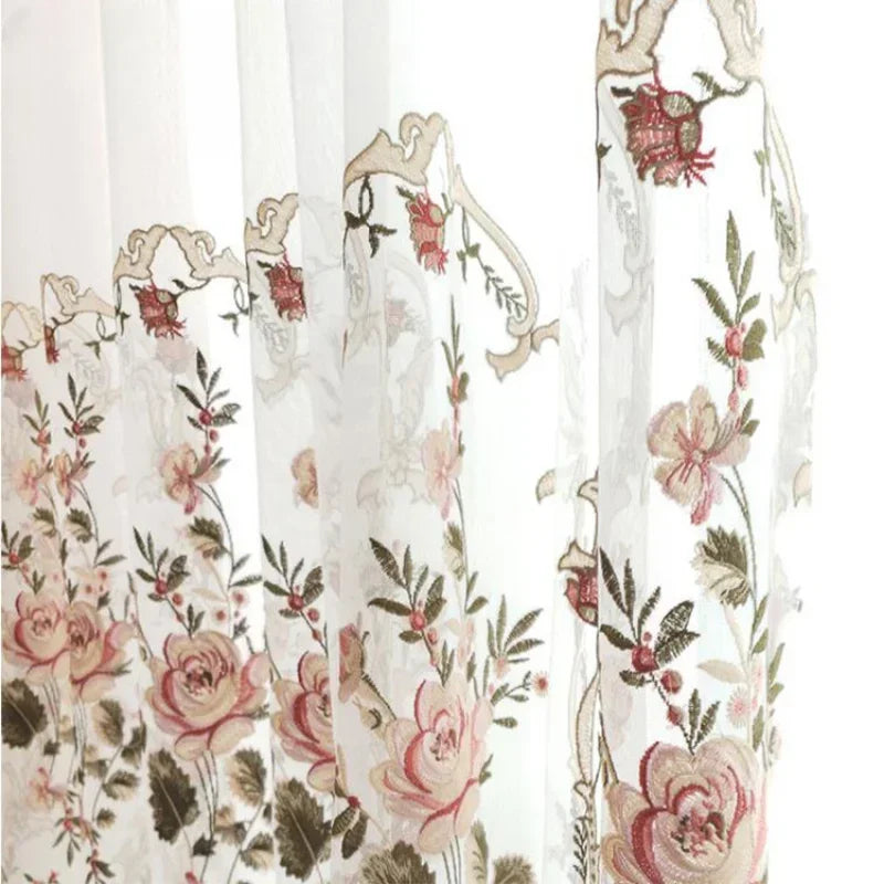 rideau transparent motif floral broderie classique romantique blanc rose beige fenêtre salon