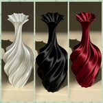vase decoratif moderne blanc noir rouge motifs ondules plisses aspect satiné sculpture maison arrangement