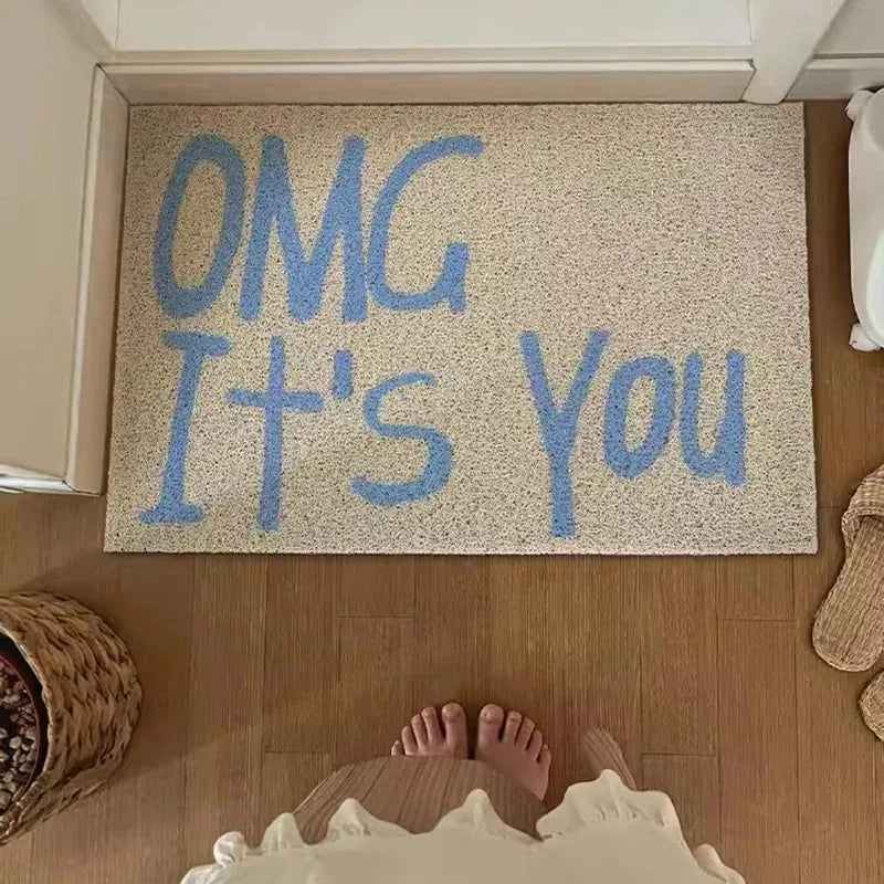 tapis d'entrée moderne lettres OMG It's You beige bleu anti slip extérieur couloir hall