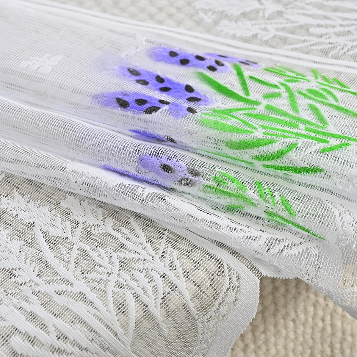 rideau dentelle fleur lavande blanc violet vert pasteurite transparent maison