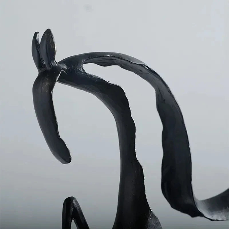 Sculpture cheval moderne noir or métal contemporain décoration intérieure farmhouse