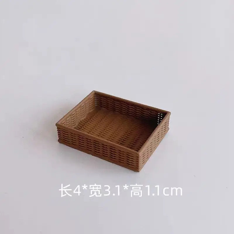 miniature panier osier rustique accessoires maison poupée décoration rangement paille naturel artisanal