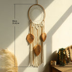 attrape rêves boho macramé feuilles plumes beige marron clair artisanal crochet métallique franges chambre