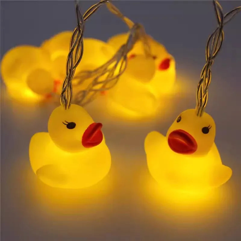 guirlande lumineuse canards jouets bain anniversaire enfant yeux rouges décorative festive