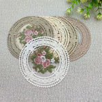 serviettes table brodées fleurs dentelées beige rose vert traditionnelles 12cm respectueuses environnement