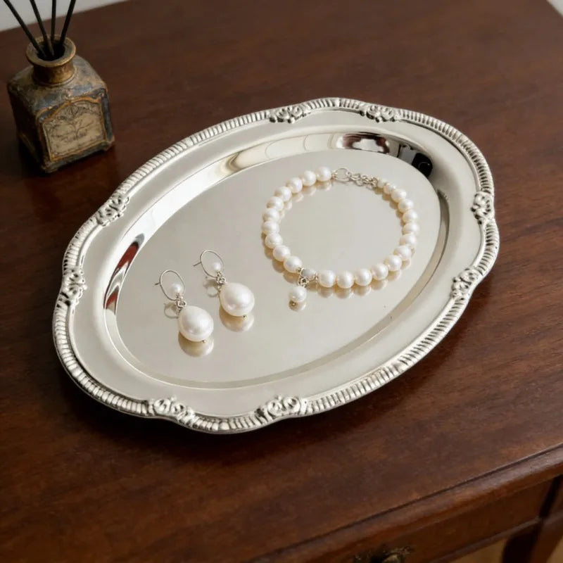 plateau ovale argenté ornements sculptés bijoux classique porte bijoux atelier décoration table élégante portable