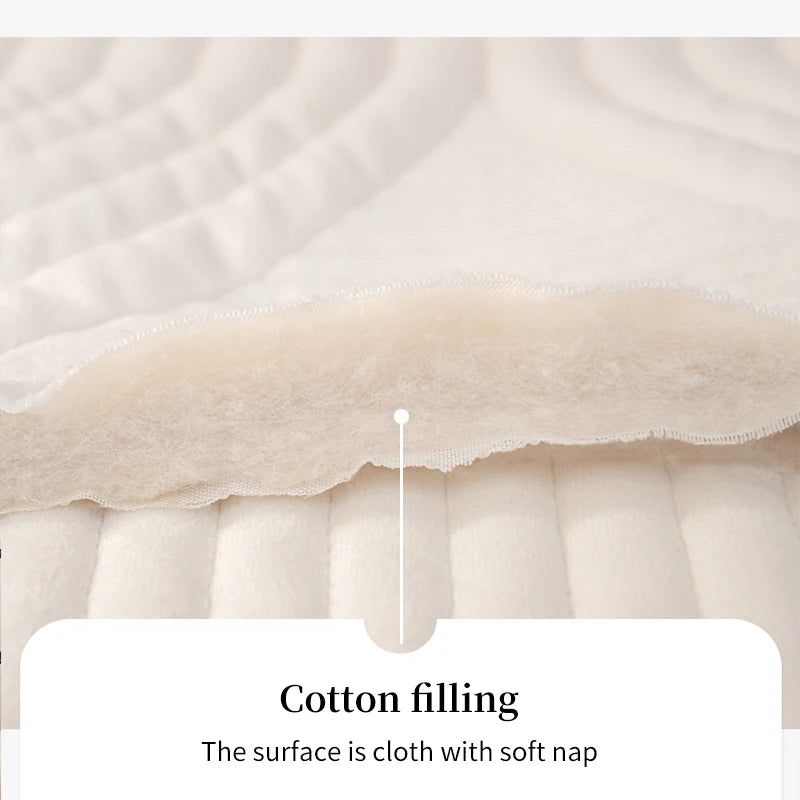 Rembourrage en coton moelleux recouvrant une surface de tissu doux et nappé.