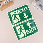 panneau sortie lumineux vert blanc silhouettes flèches moderne sécurité évacuation