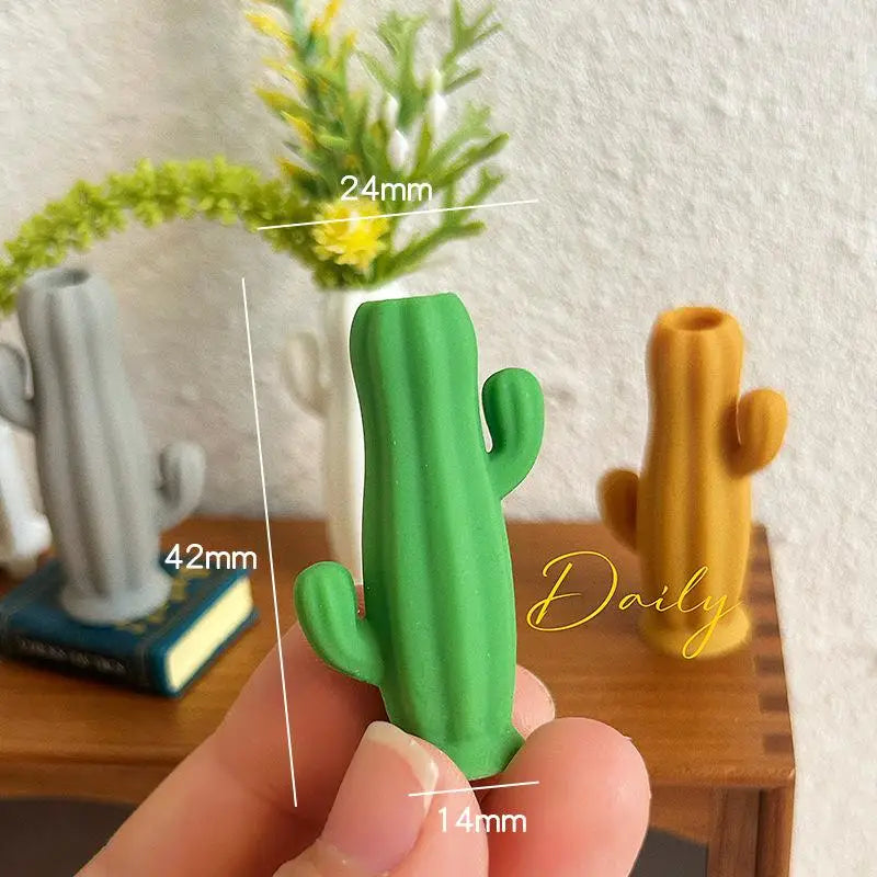 vase miniature cactus jaune gris vert blanc decoration moderne maison poupée accessoire opaques enfants