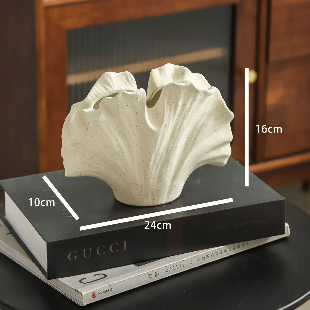 vase moderne céramique coquille blanc noir plante artificielle décoration intérieure minimaliste table