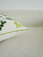 housse coussin brodée fleurs colorées rose bleu vert tissu polyester traditionnel adhésif salon chambre