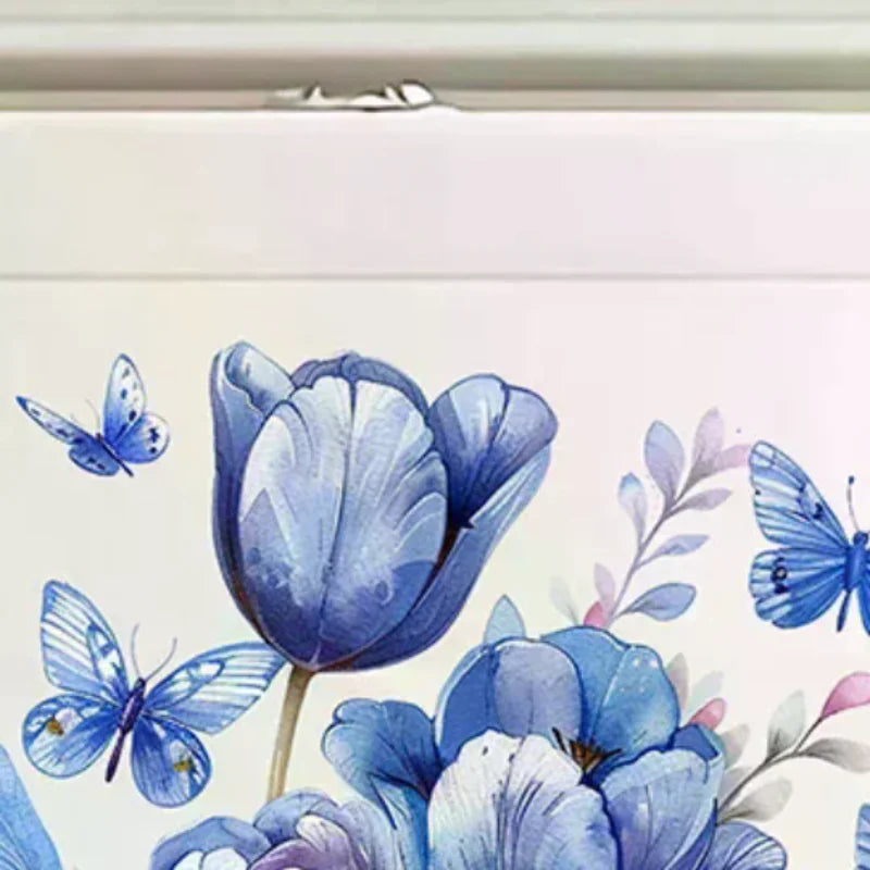 sticker mural fleurs tulipes papillons bleu violet blanc salle bain salon décoration autoadhésif PVC