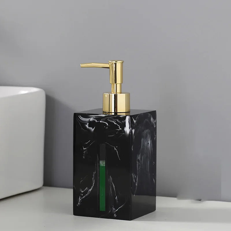 distributeur savon liquide céramique marbre blanc noir vert moderne salle bain parfum fleurs séchées