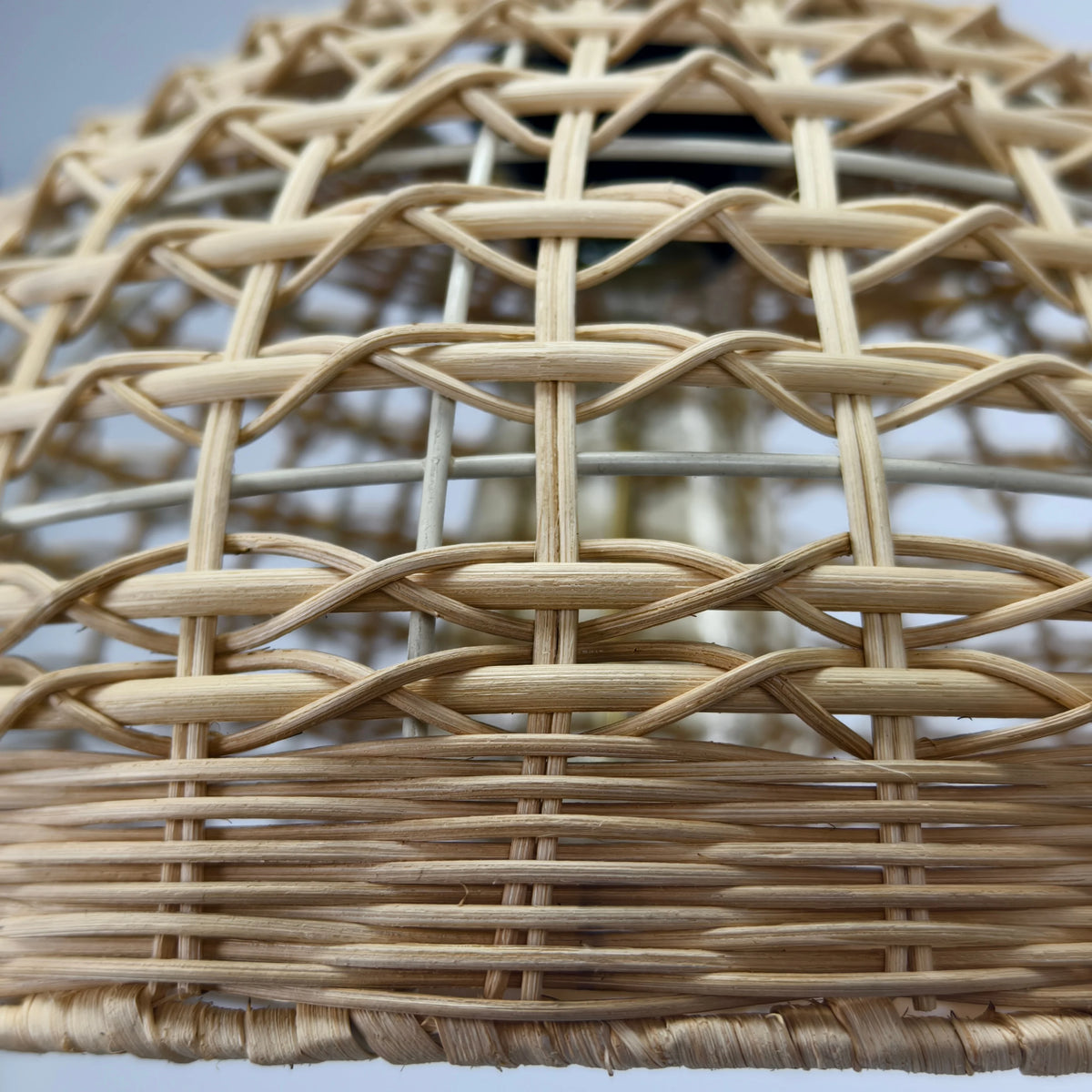 lampe suspendue moderne rotin naturel beige ampoule filament motifs géométriques rustique cordelette facile