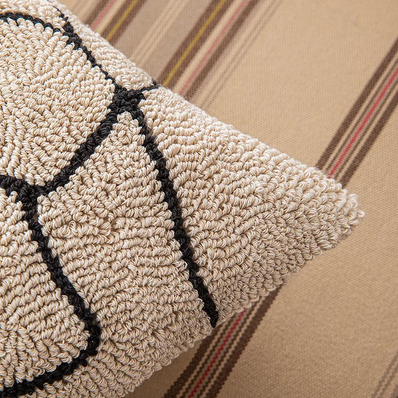 coussin brodé géométrique moderne beige noir amovible lavable