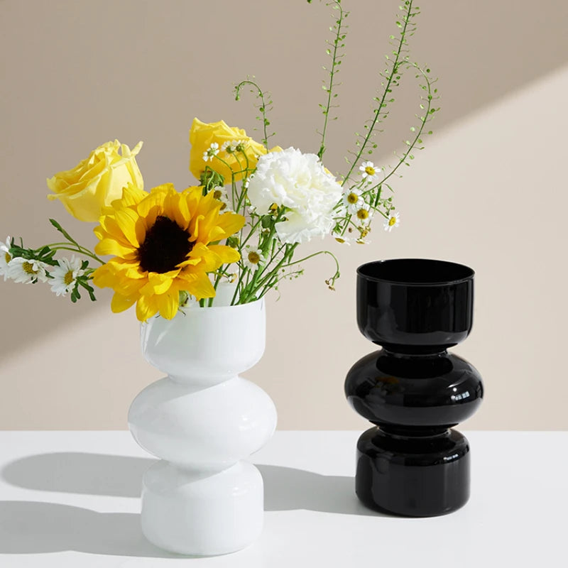 vases décoratifs modernes transparents rose blanc noir turquoise minimalistes sculpturaux