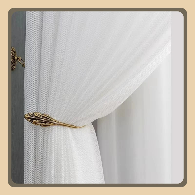 rideau blanc moderne transparent dorés fenêtre salon chambre maison chic