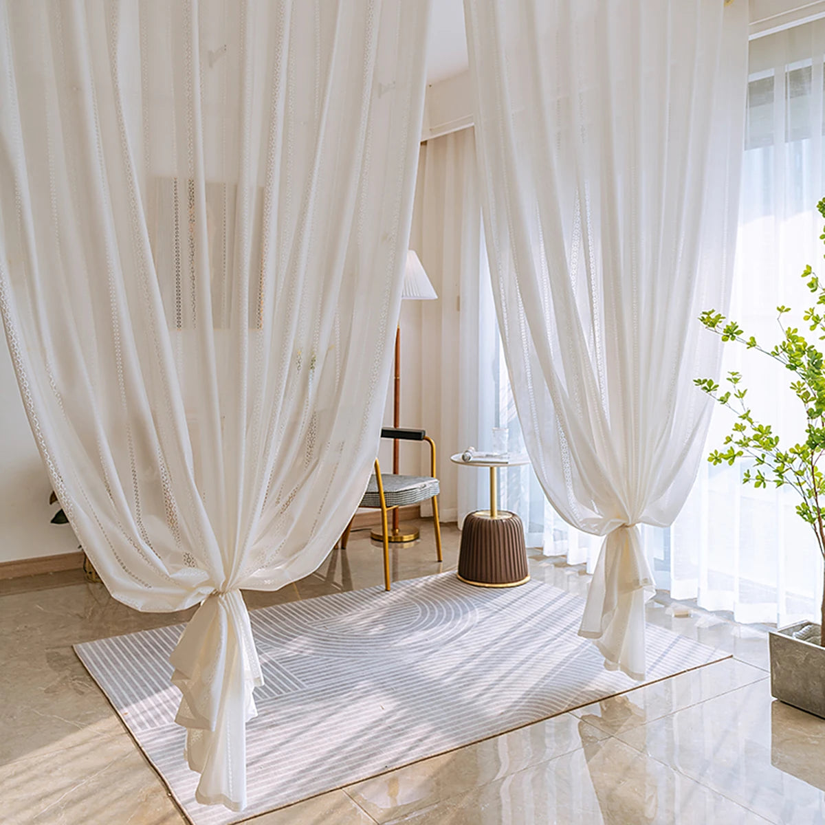 rideau blanc transparent classique élégant broderie fine polyester vertical rayures chambre salon