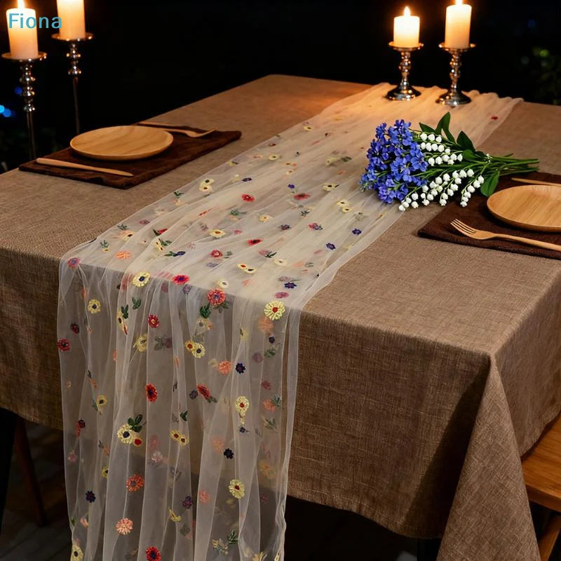 nappe table brodée fleurs multicolores transparente champêtre romantique décoration anniversaire mariage