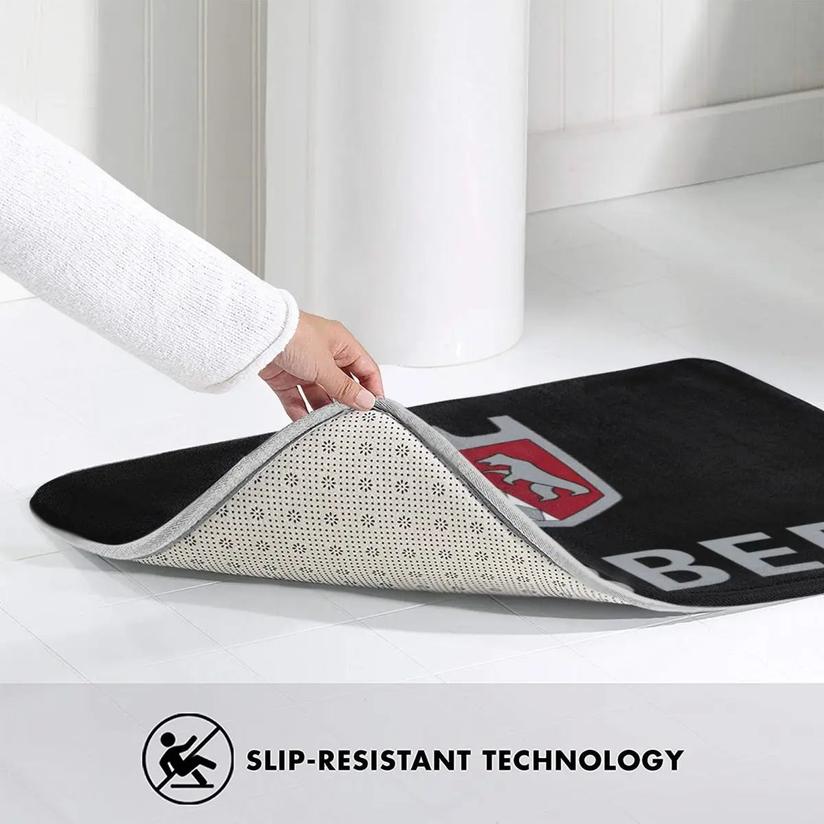 tapis bain antidérapant adhésif moderne noir gris rouge blanc motifs fleurs ours